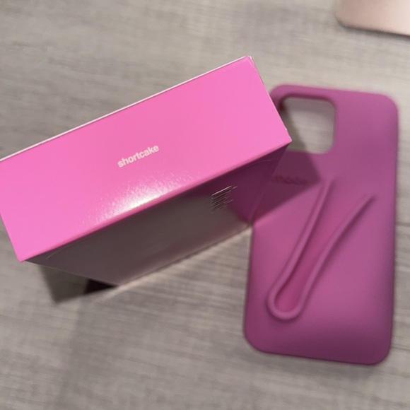 Authentic Rhode Phone case 14 Pro Max limited Edition SOLD OUT - Picture 4 of 5